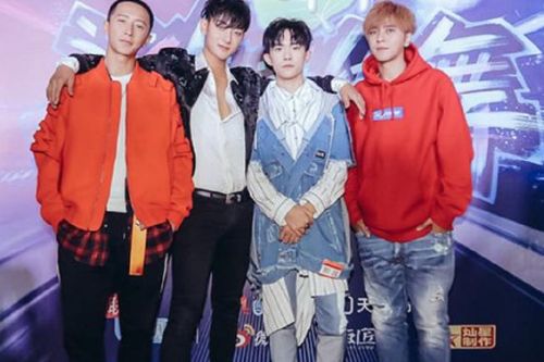 极限越野车越野视频_发现4的极限越野视频_极限越野事故