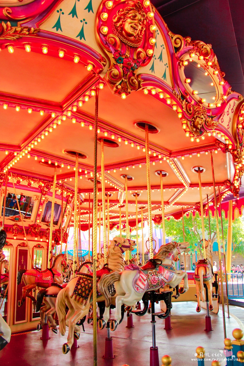 迪士尼周围酒店_迪士尼11号线周边酒店_迪士尼附近的酒店一般多少钱